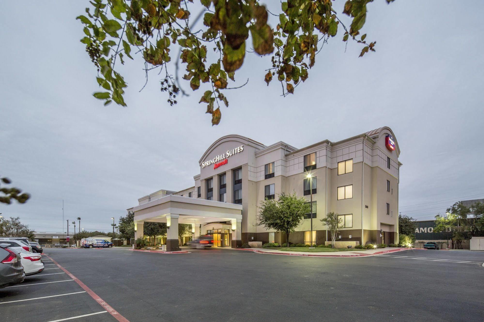 Springhill Suites Laredo Exterior foto